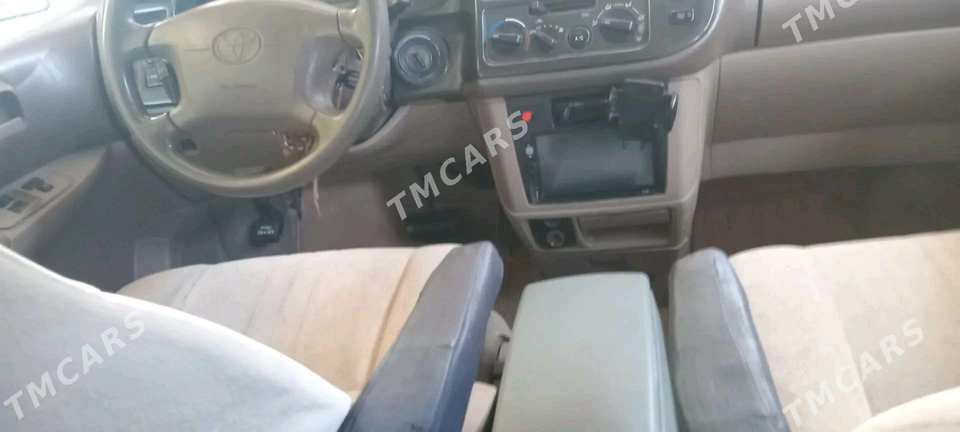 Toyota Sienna 2002 - 130 000 TMT - Tejen - img 5