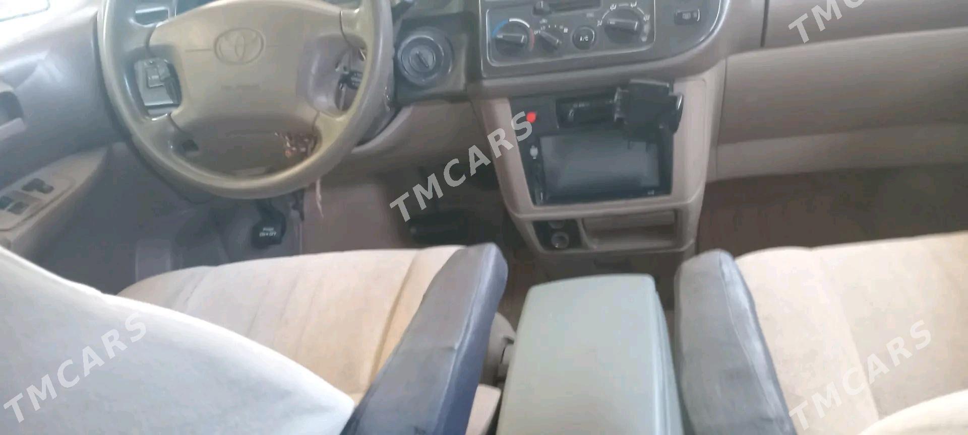 Toyota Sienna 2002 - 130 000 TMT - Tejen - img 6