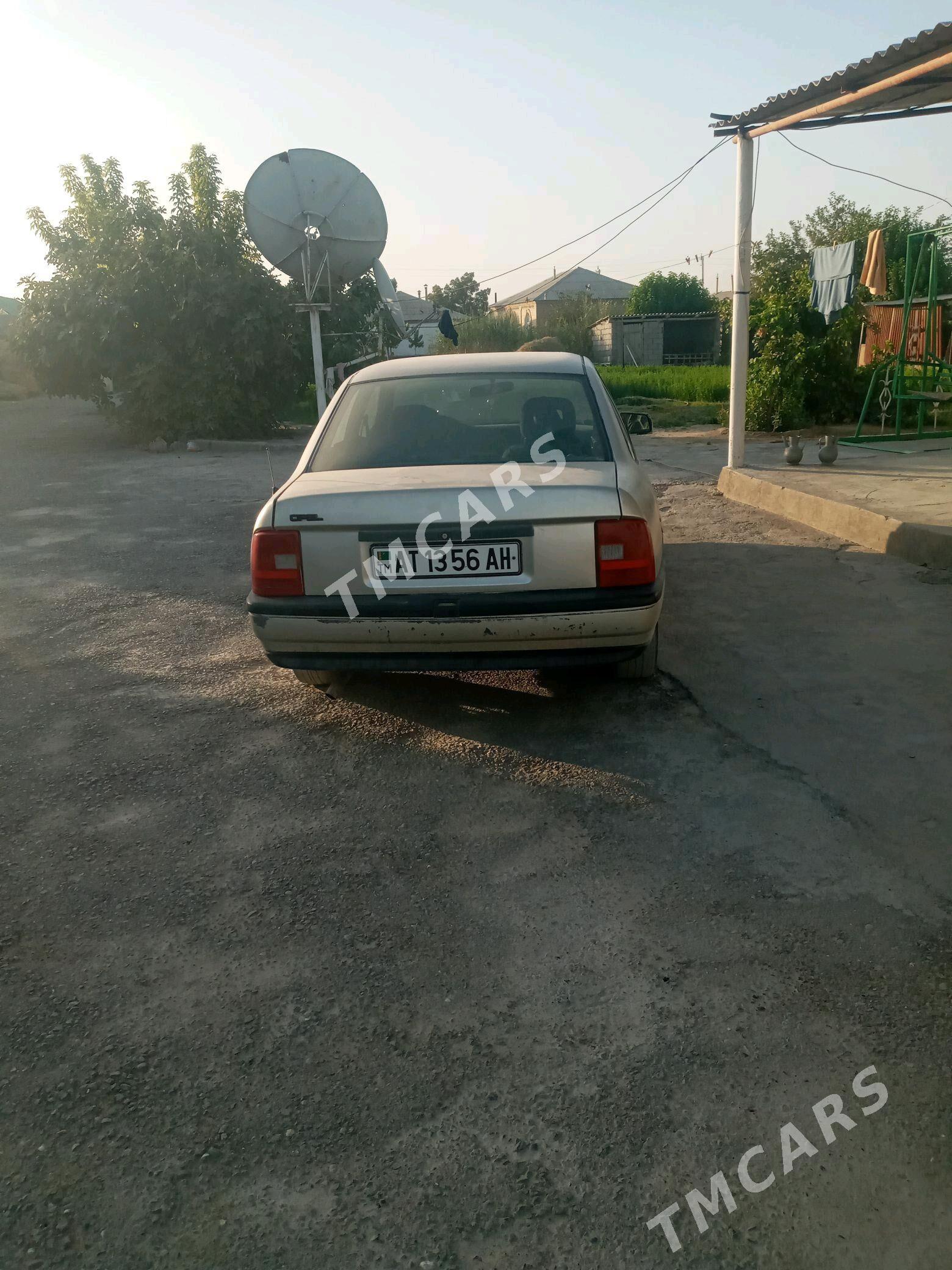 Opel Vectra 1992 - 24 000 TMT - Gökdepe - img 2