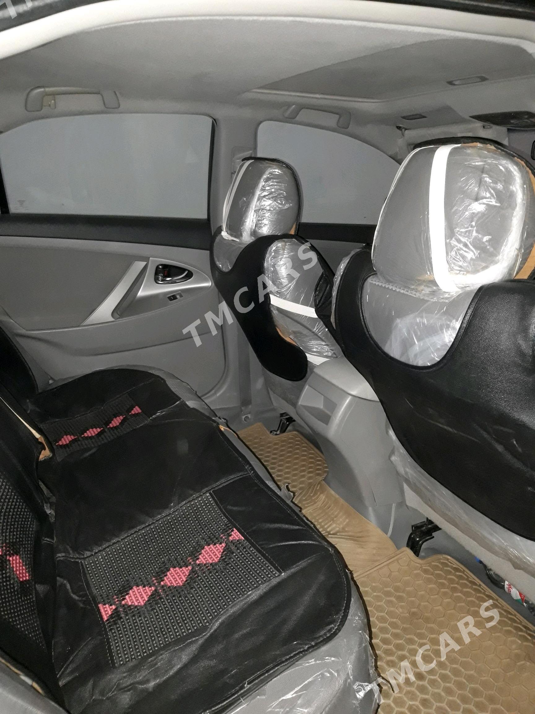 Toyota Camry 2010 - 180 000 TMT - Köneürgenç - img 2