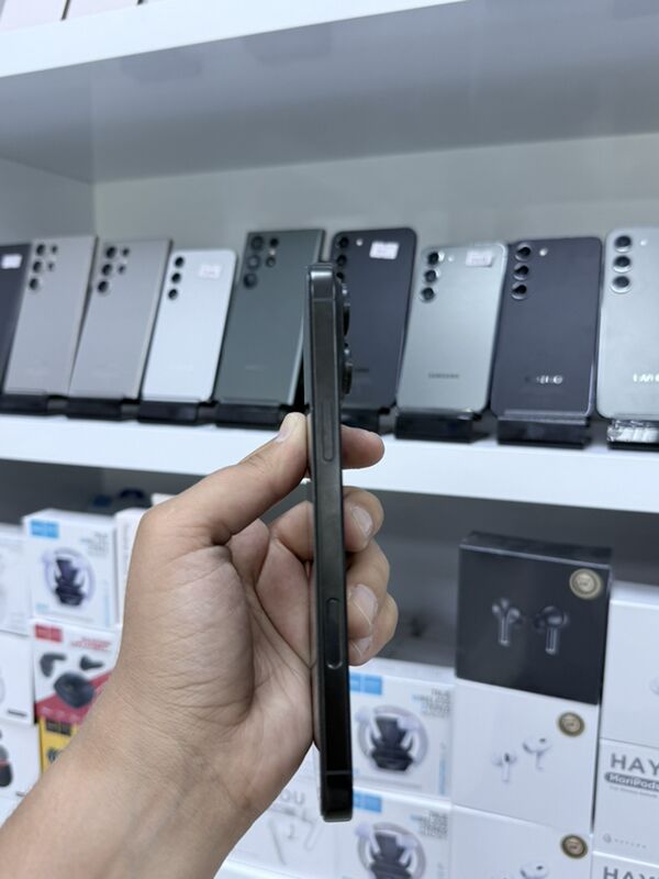 IPhone 16 Pro Max 256 - Aşgabat - img 5