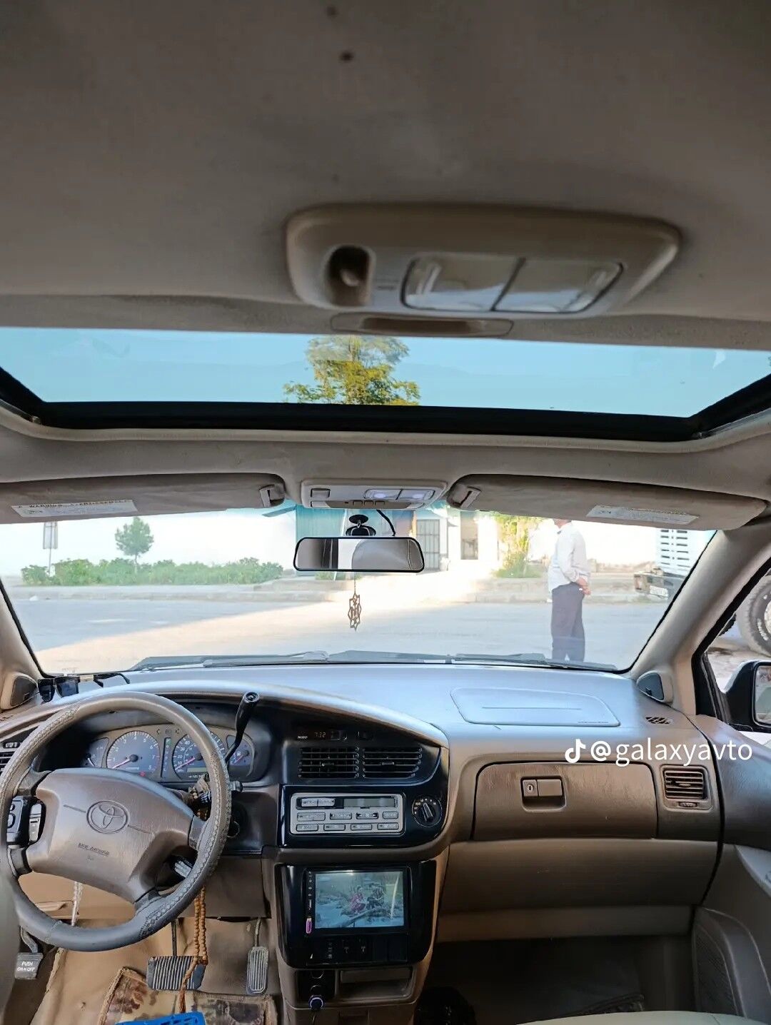 Toyota Sienna 2001 - 140 000 TMT - Туркменабат - img 5