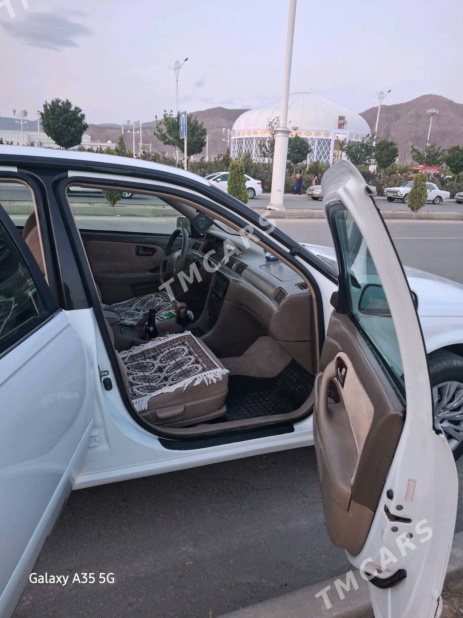 Toyota Camry 1997 - 130 000 TMT - Гумдаг - img 4