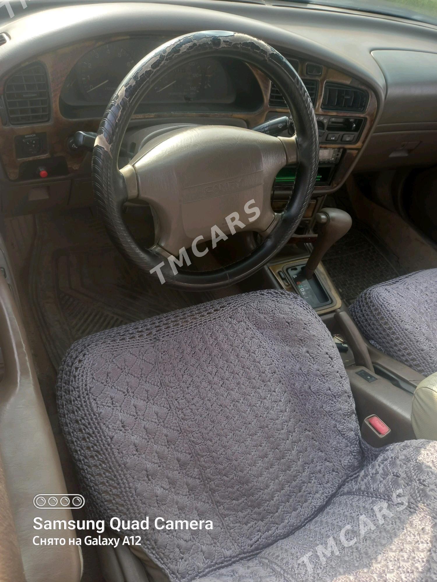Toyota Camry 1995 - 75 000 TMT - Гурбансолтан Едже - img 1