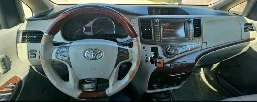 Toyota Sienna 2010 - 295 000 TMT - Aşgabat - img 6