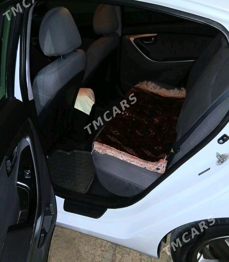 Hyundai Elantra 2011 - 150 000 TMT - Кипджак - img 2