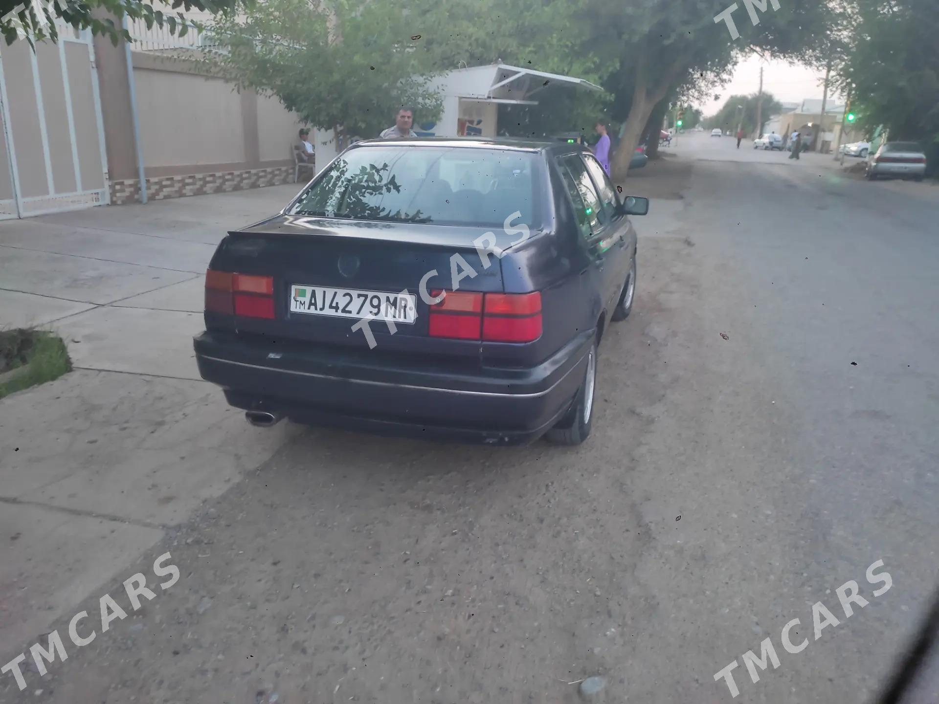 Volkswagen Golf 1994 - 29 000 TMT - Ýolöten - img 2