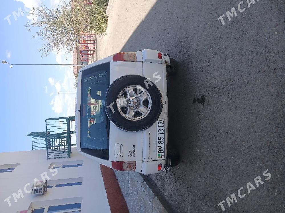 Toyota RAV4 2002 - 105 000 TMT - Türkmenbaşy etr. - img 2