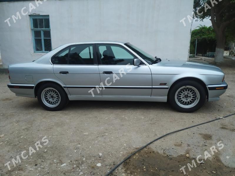 BMW 525 1992 - 85 000 TMT - Балканабат - img 4