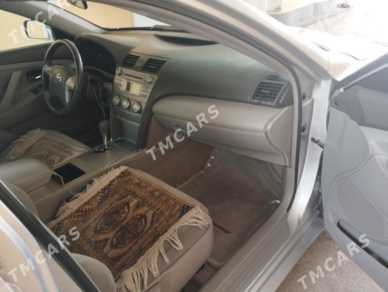 Toyota Camry 2010 - 185 000 TMT - Hitrowka - img 8
