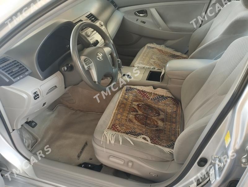 Toyota Camry 2010 - 185 000 TMT - Hitrowka - img 9