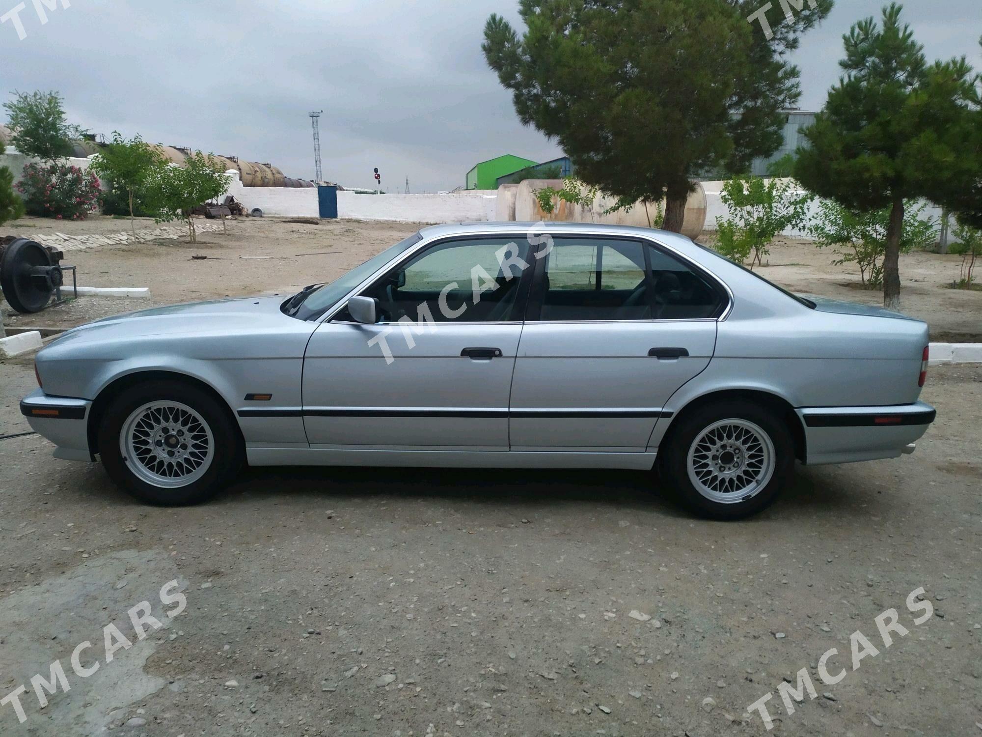 BMW 525 1992 - 85 000 TMT - Балканабат - img 7