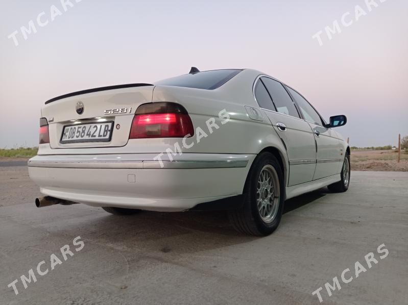 BMW E39 1998 - 95 000 TMT - Дянев - img 5