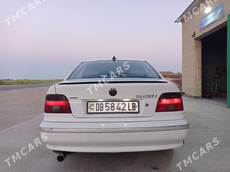 BMW E39 1998 - 95 000 TMT - Дянев - img 6