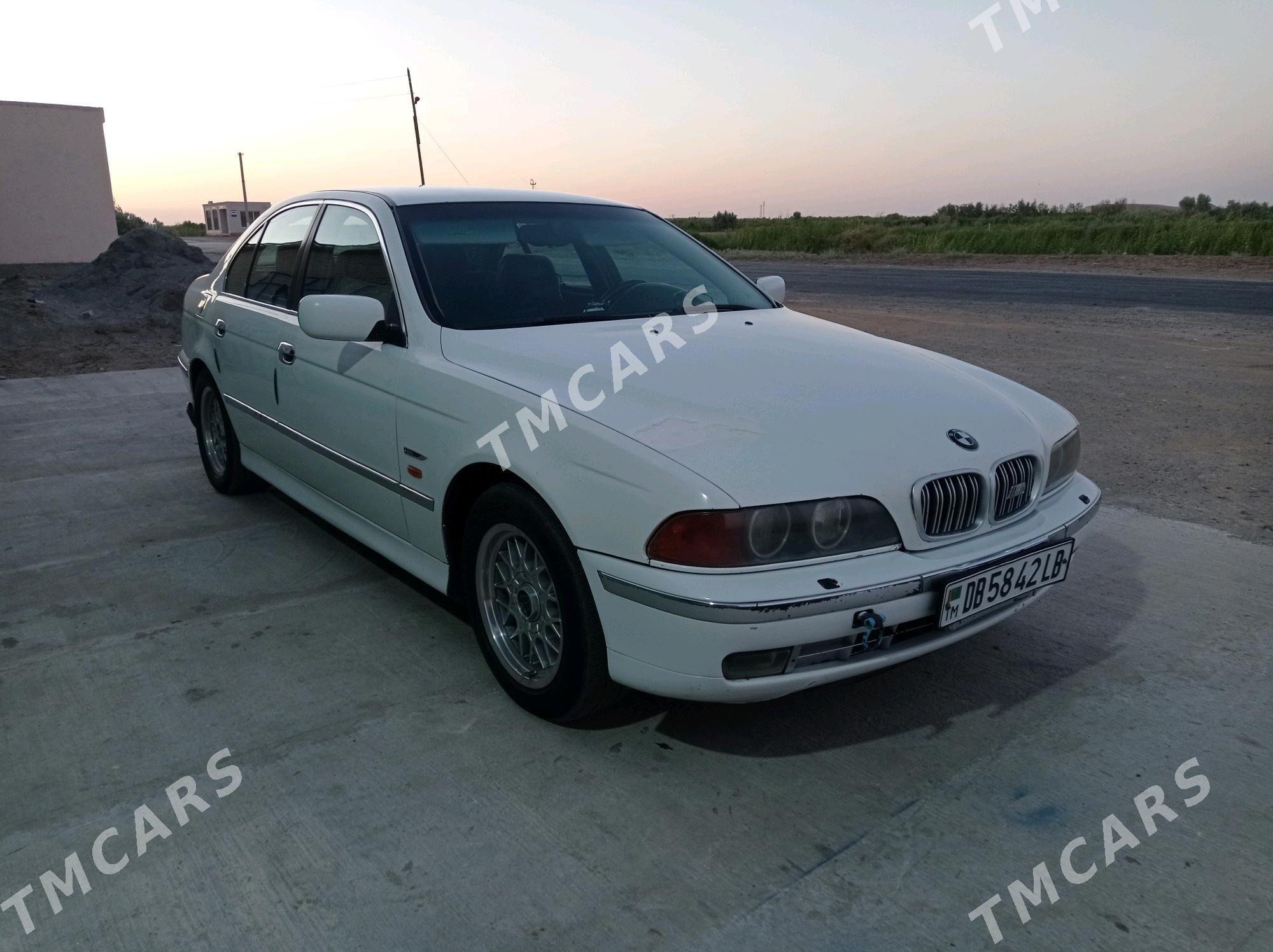 BMW E39 1998 - 95 000 TMT - Дянев - img 9