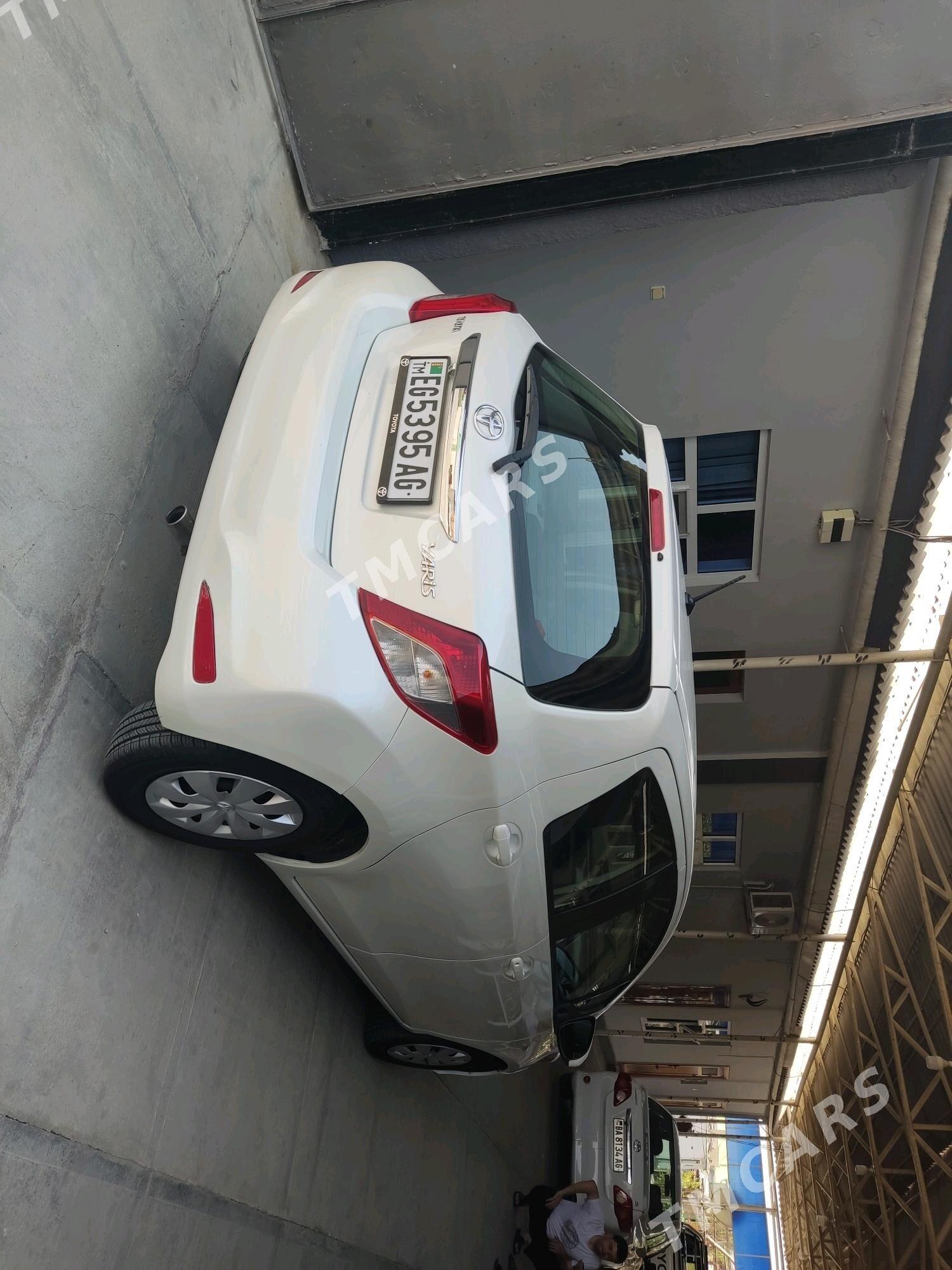 Toyota Yaris 2011 - 139 000 TMT - Ашхабад - img 4