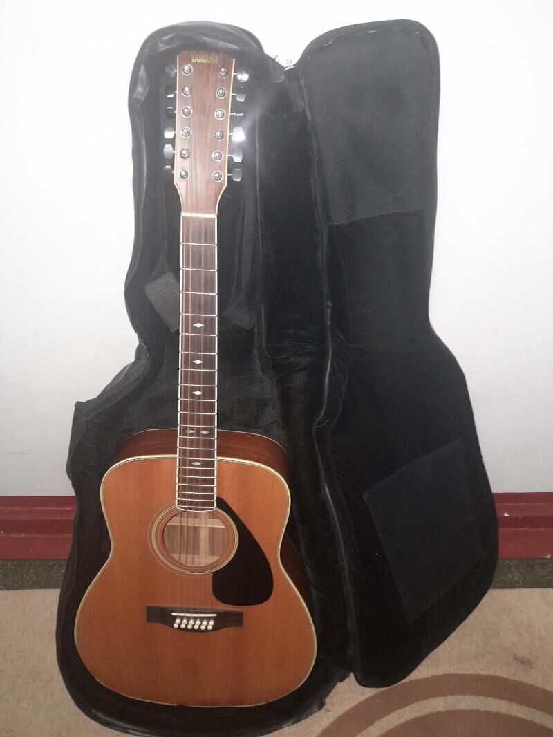 12 strunny gitara Yamaha - Бузмеин ГРЭС - img 3