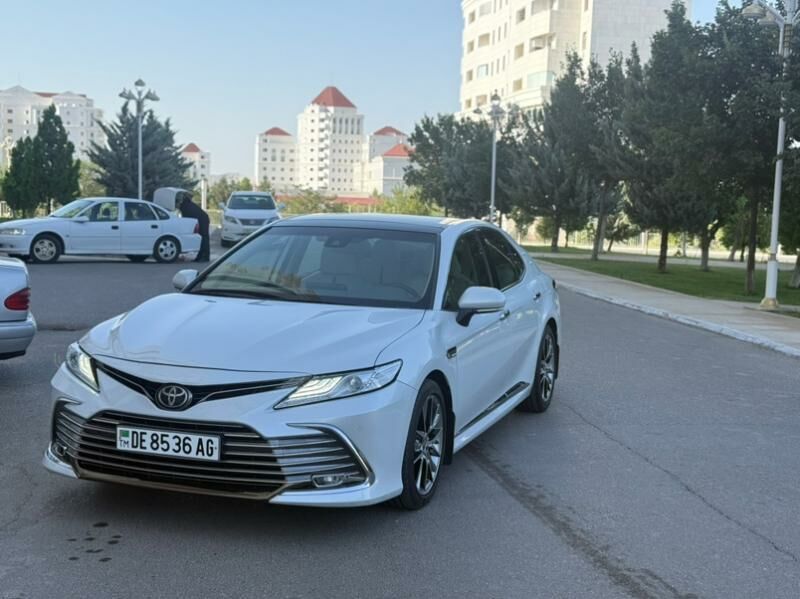 Toyota Camry 2023 - 497 000 TMT - Aşgabat - img 4