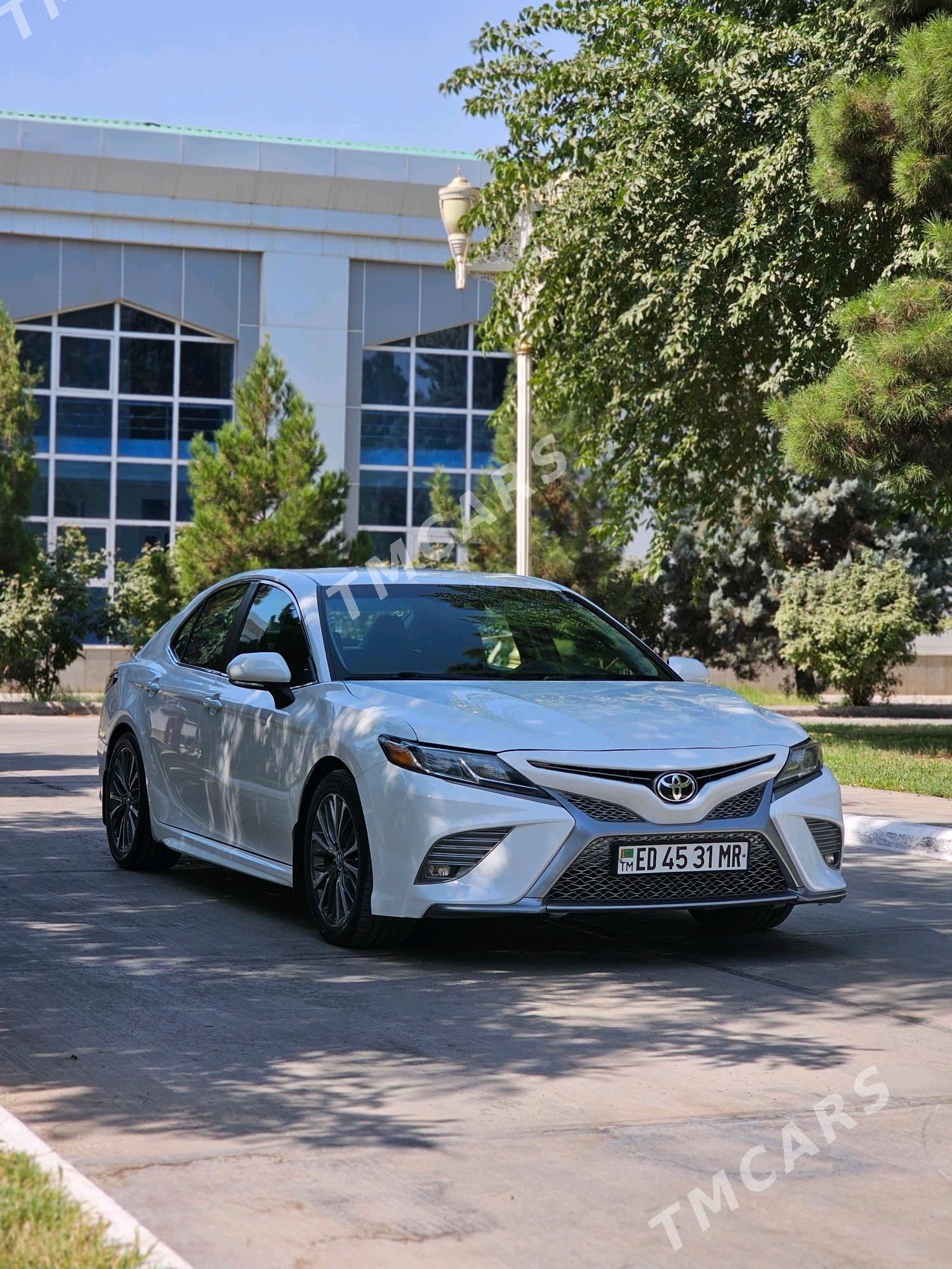 Toyota Camry 2018 - 290 000 TMT - Мары - img 3