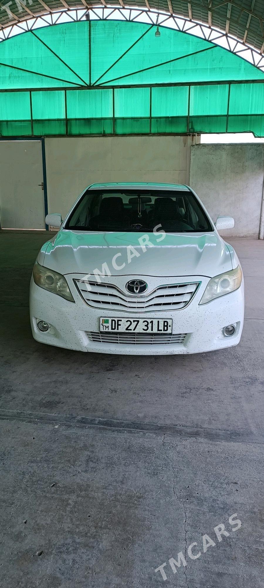 Toyota Camry 2010 - 190 000 TMT - Халач - img 5