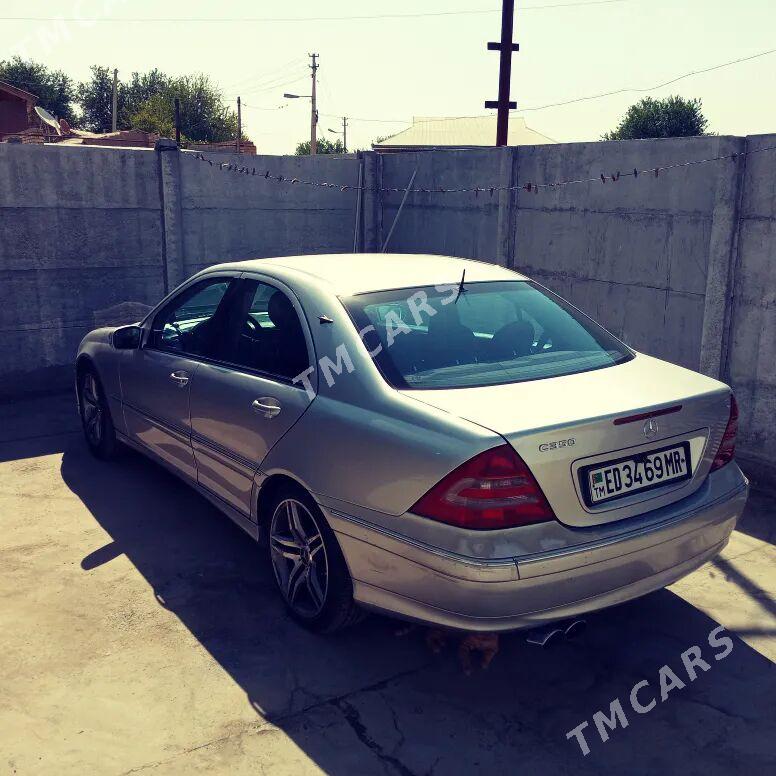 Mercedes-Benz C350 2006 - 120 000 TMT - Мары - img 4
