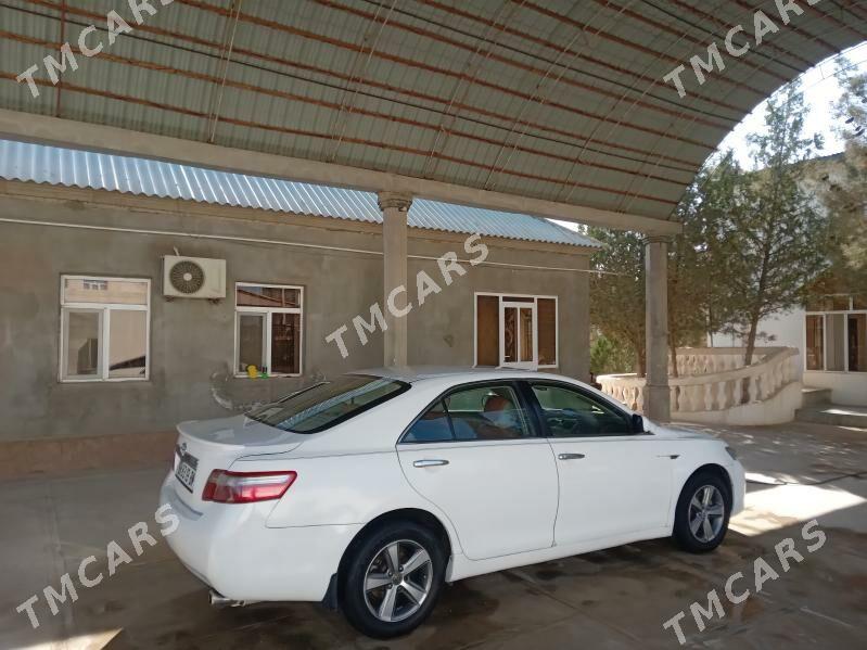 Toyota Camry 2008 - 125 000 TMT - Гумдаг - img 2