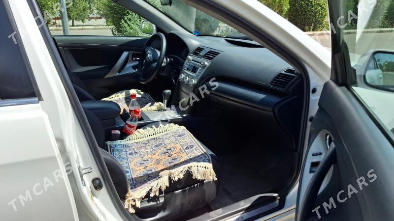 Toyota Camry 2010 - 193 000 TMT - Кёнеургенч - img 3