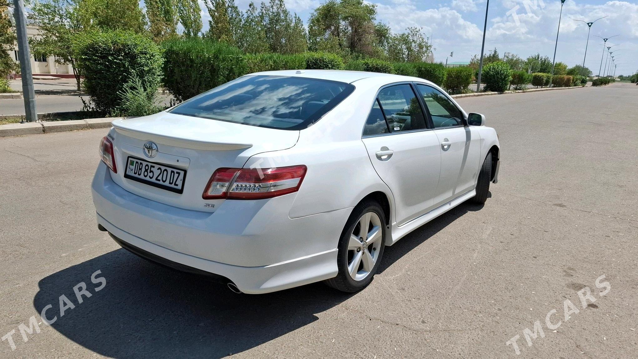 Toyota Camry 2010 - 193 000 TMT - Кёнеургенч - img 8