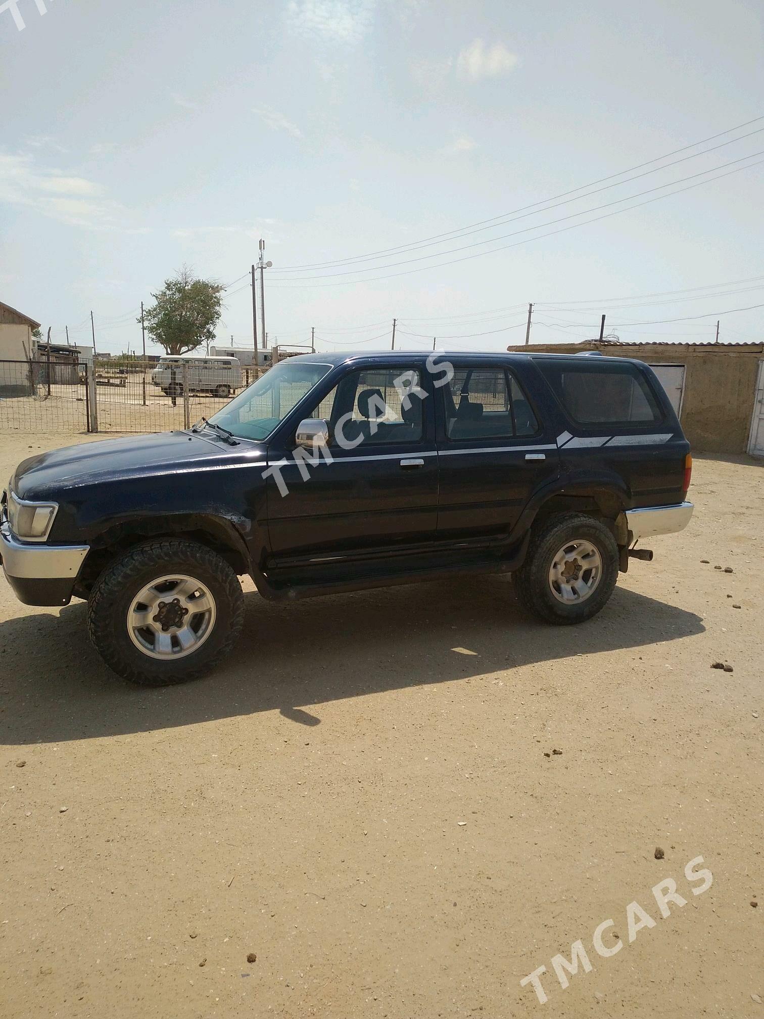 Toyota 4Runner 1994 - 50 000 TMT - Balkanabat - img 1