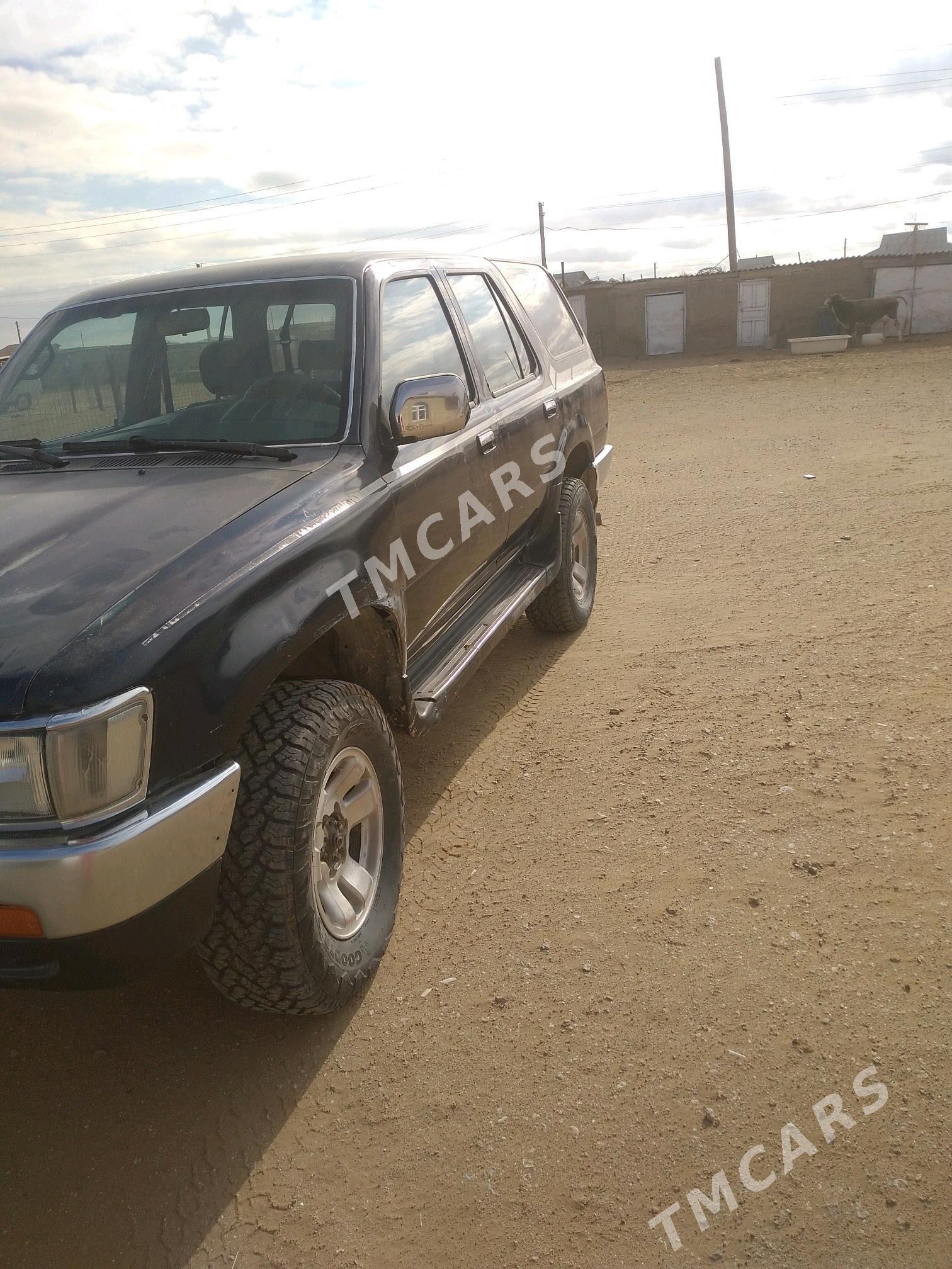 Toyota 4Runner 1994 - 50 000 TMT - Balkanabat - img 4