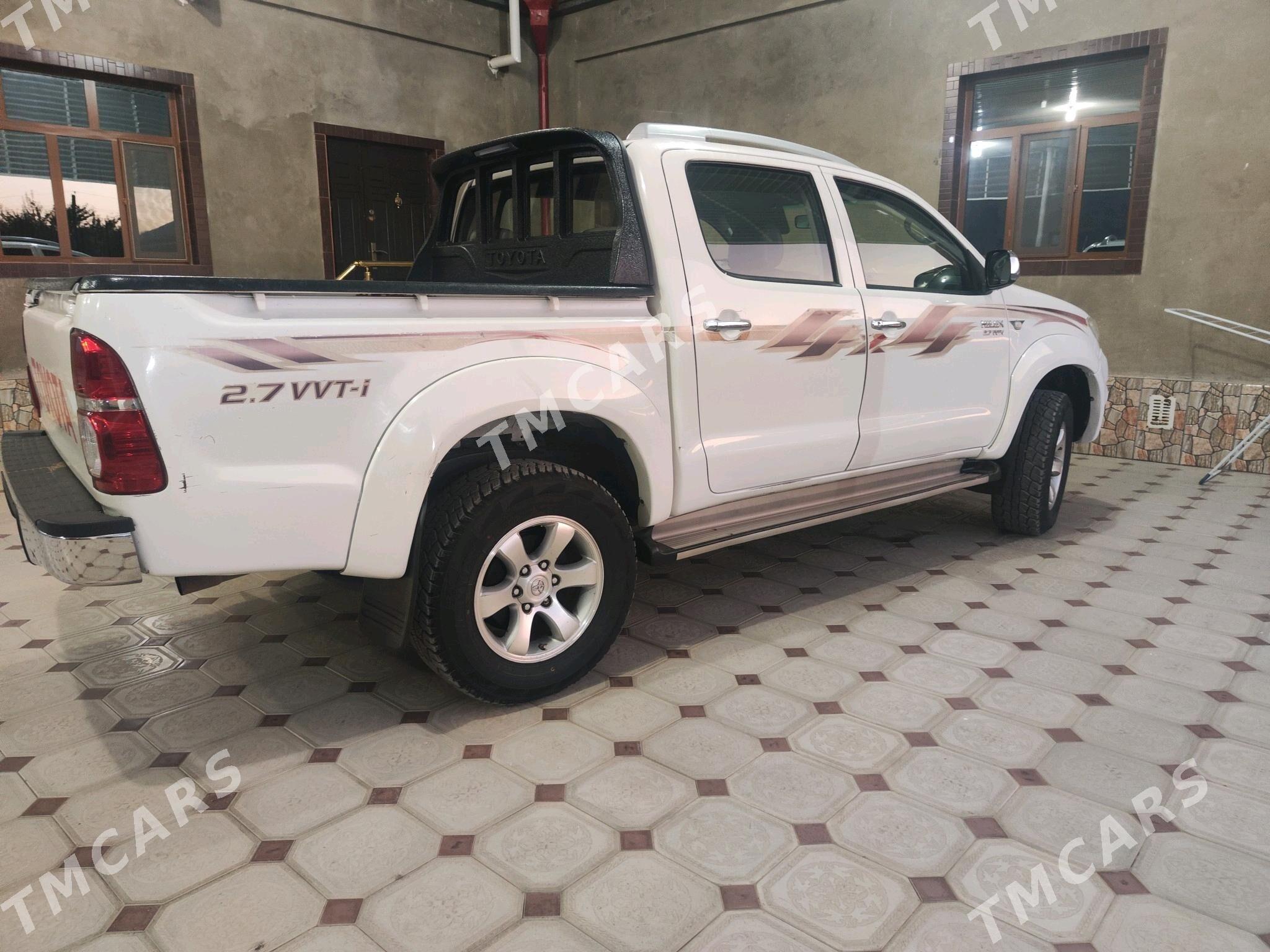 Toyota Hilux 2010 - 270 000 TMT - Mary - img 7