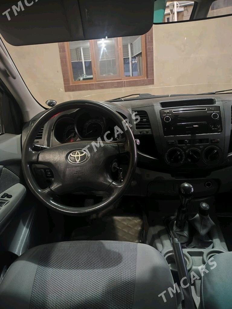 Toyota Hilux 2010 - 270 000 TMT - Mary - img 6