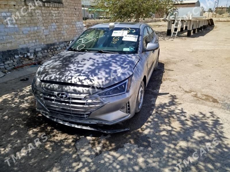 Hyundai Elantra 2020 - 180 300 TMT - Мары - img 9