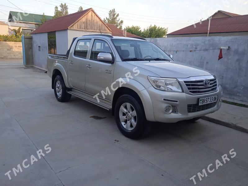 Toyota Hilux 2014 - 390 000 TMT - Balkanabat - img 4