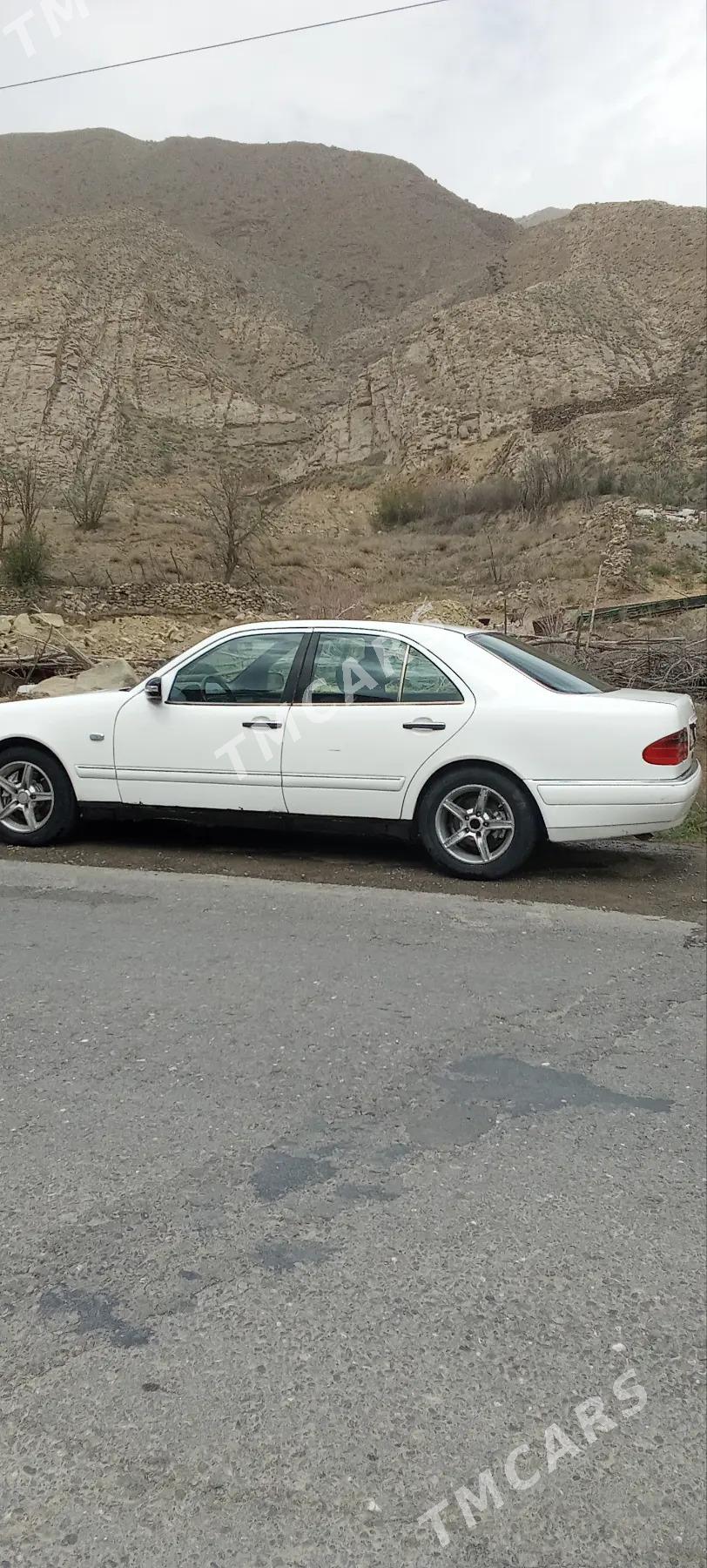 Mercedes-Benz 190E 1996 - 70 000 TMT - Bäherden - img 3