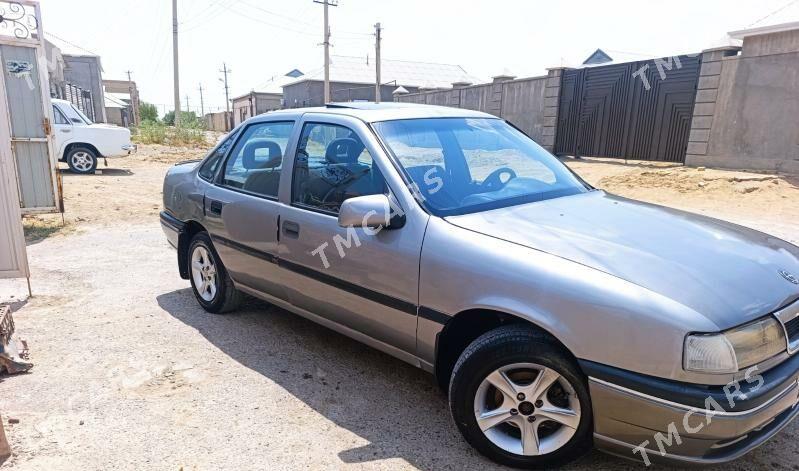 Opel Vectra 1990 - 23 000 TMT - Мары - img 4