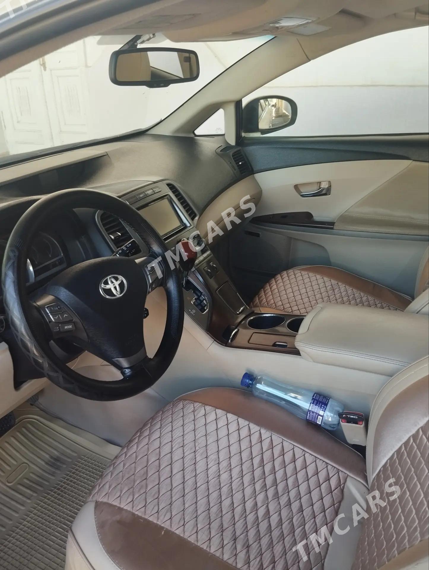 Toyota Venza 2010 - 200 000 TMT - Köneürgenç - img 4