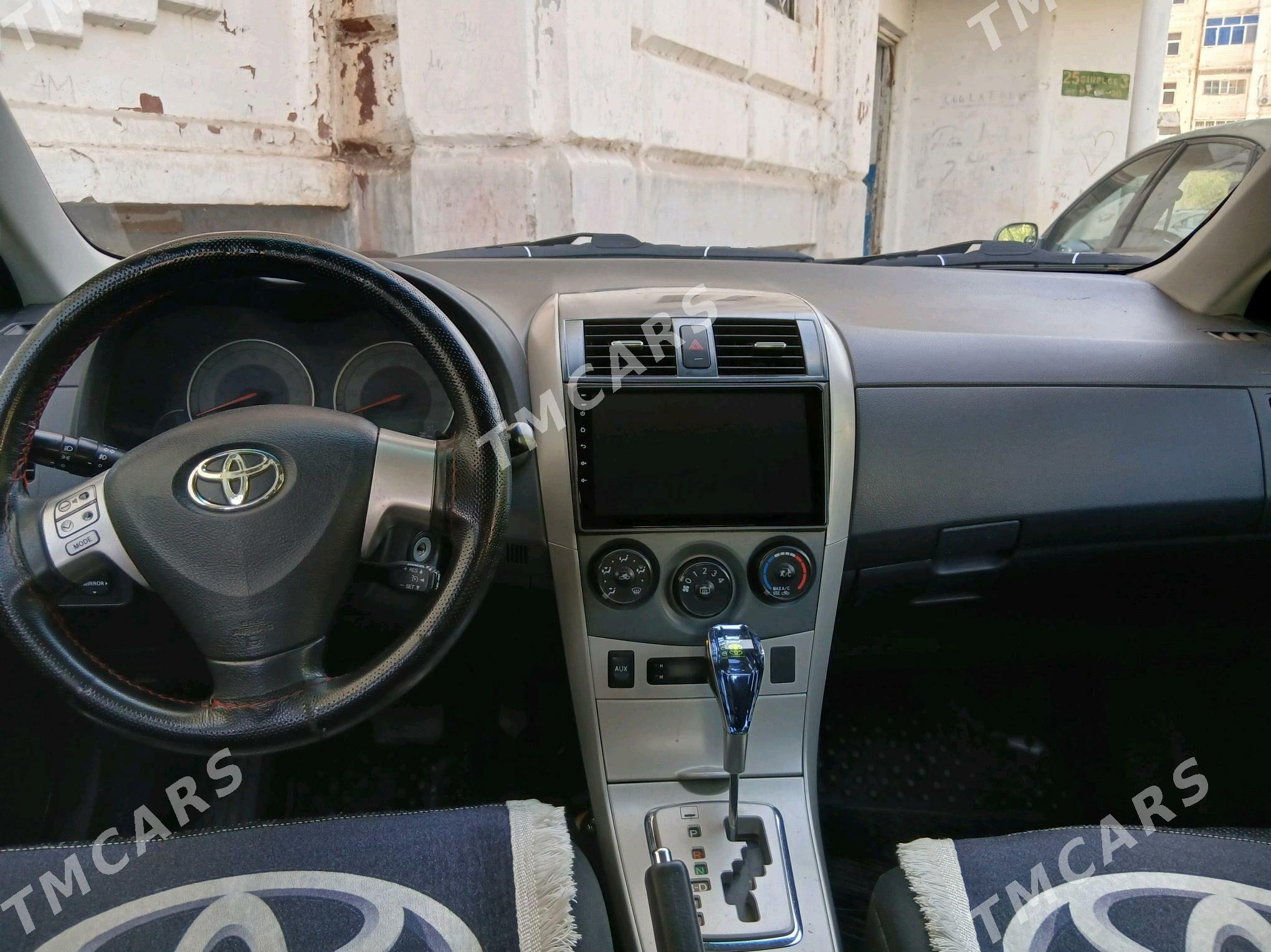 Toyota Corolla 2010 - 140 000 TMT - Дашогуз - img 4