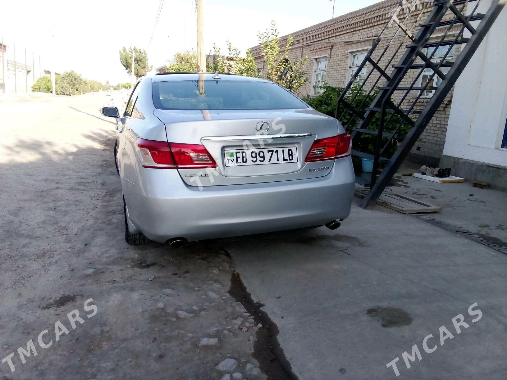 Lexus ES 350 2012 - 200 000 TMT - Дянев - img 4