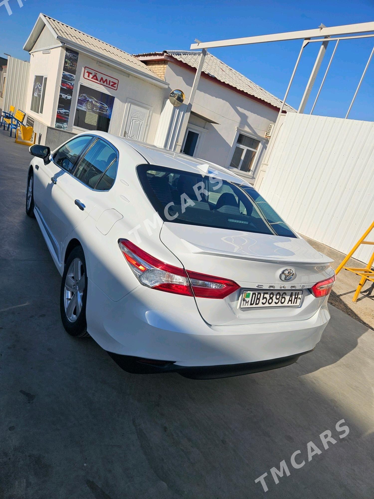 Toyota Camry 2020 - 260 000 TMT - Aşgabat - img 2