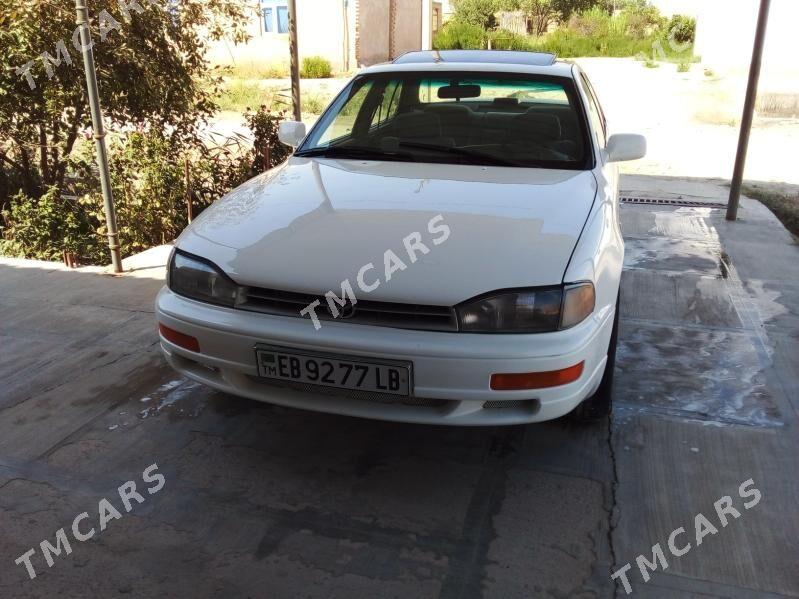 Toyota Camry 1994 - 90 000 TMT - Saýat - img 2