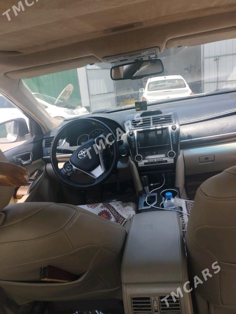 Toyota Camry 2012 - 200 000 TMT - Теджен - img 4