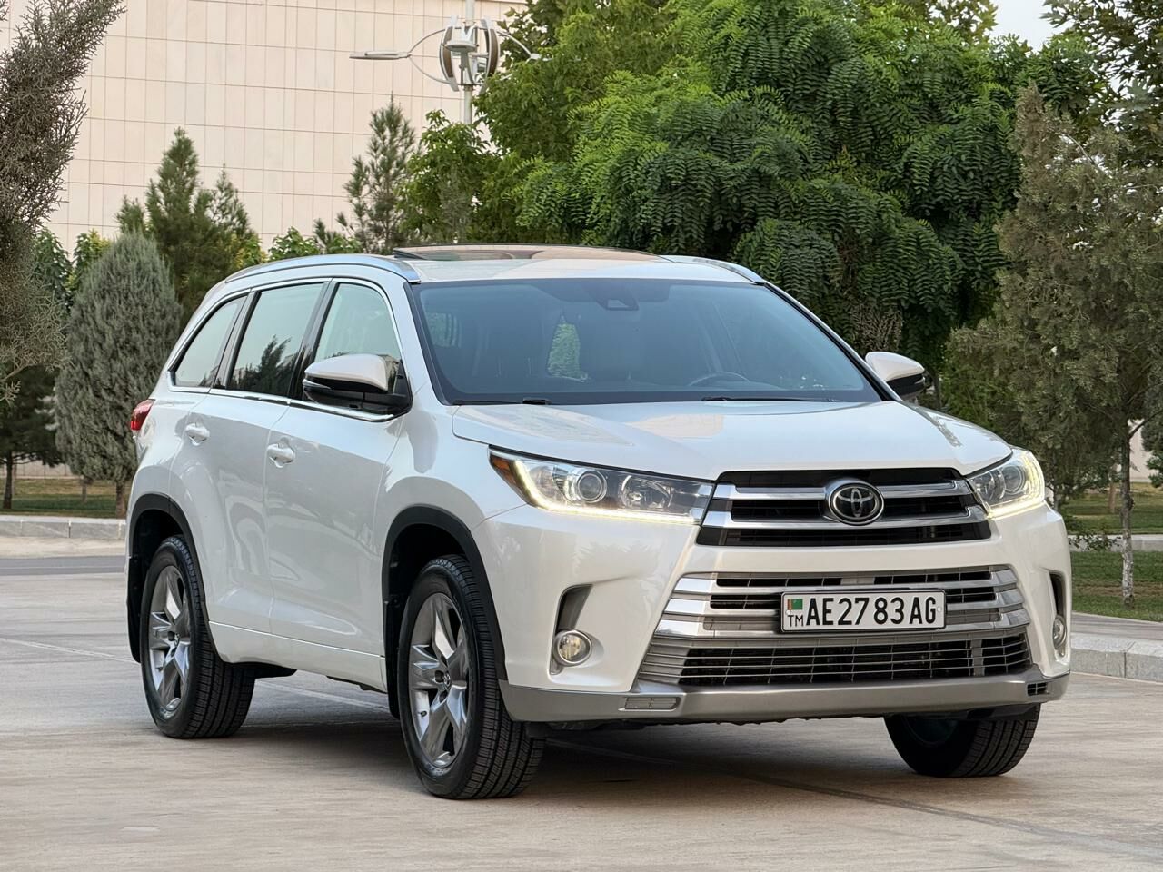Toyota Highlander 2019 - 520 000 TMT - Ашхабад - img 2