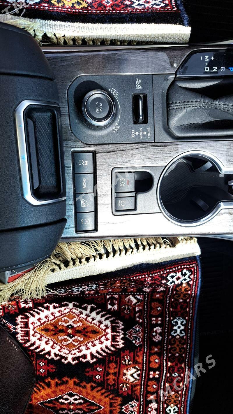 Toyota Highlander 2020 - 605 000 TMT - Ашхабад - img 10