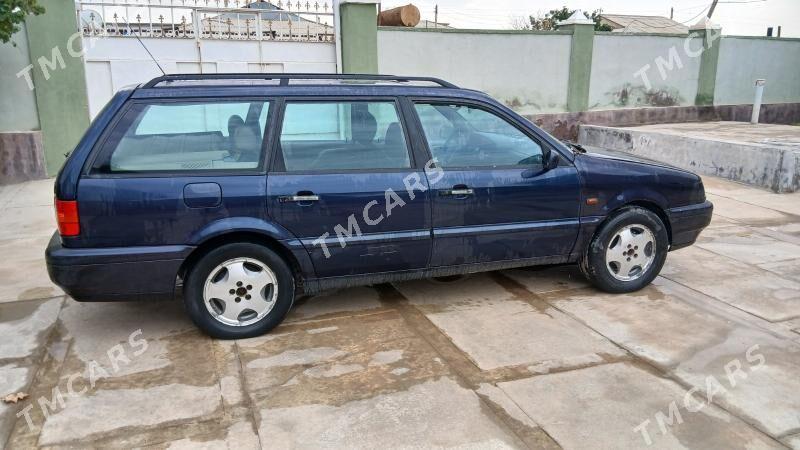 Volkswagen Passat 1995 - 40 000 TMT - Jebel - img 6