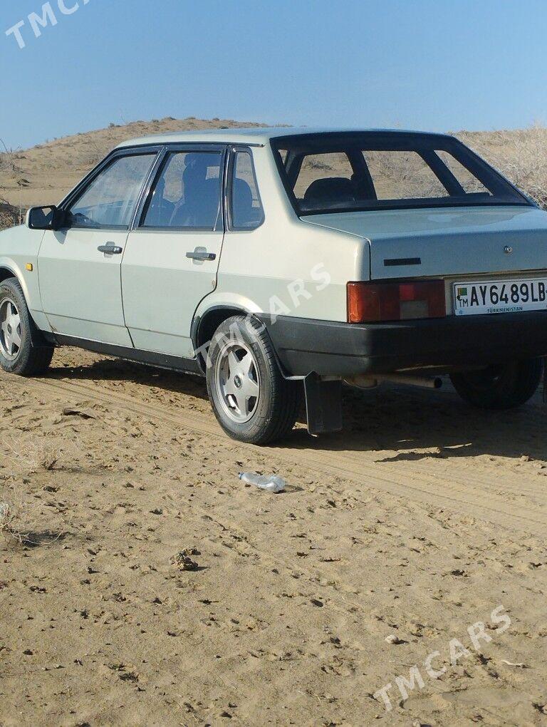 Lada 21099 2001 - 22 000 TMT - Farap - img 2