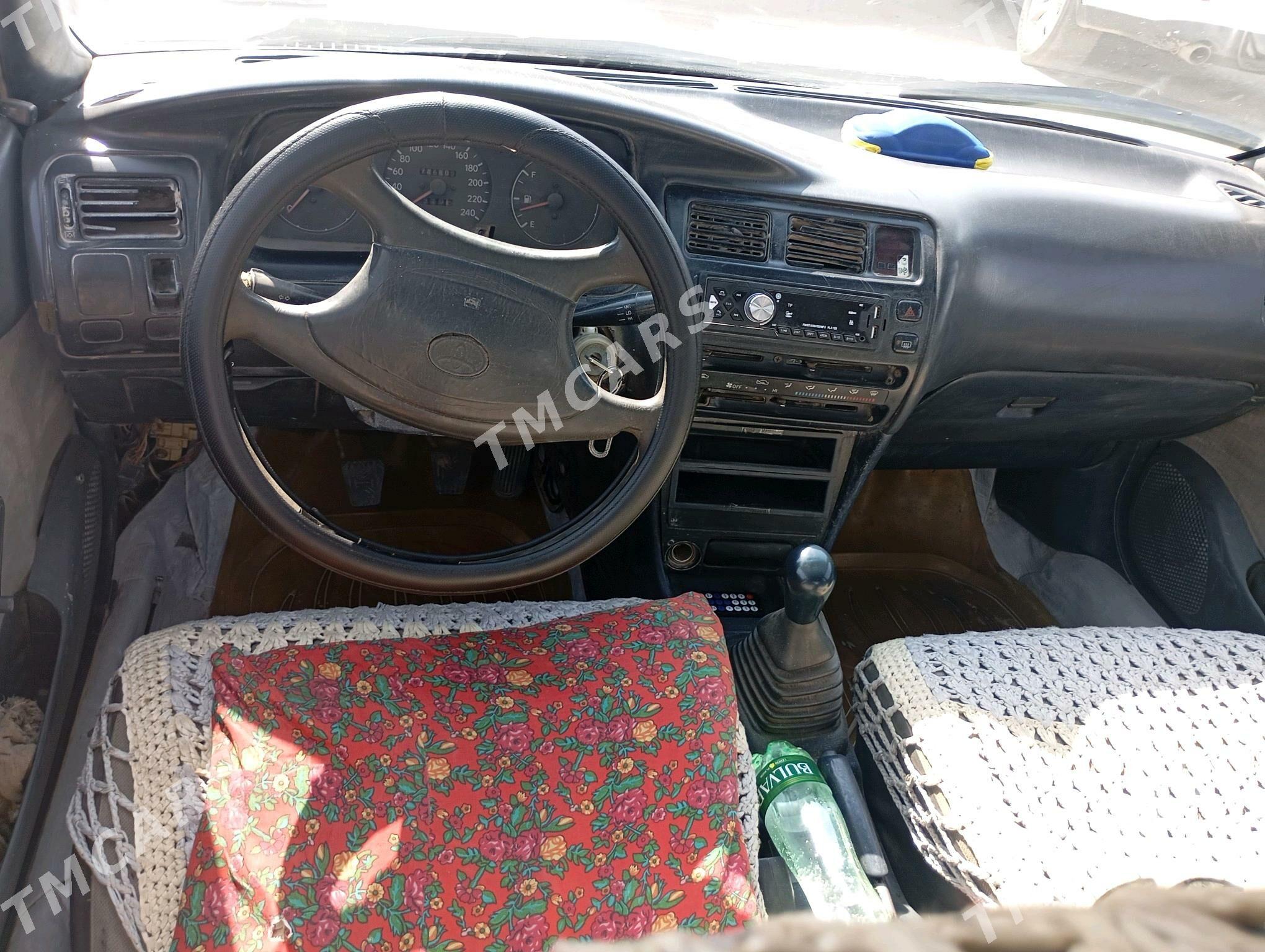 Toyota Corolla 1995 - 40 000 TMT - Байрамали - img 4