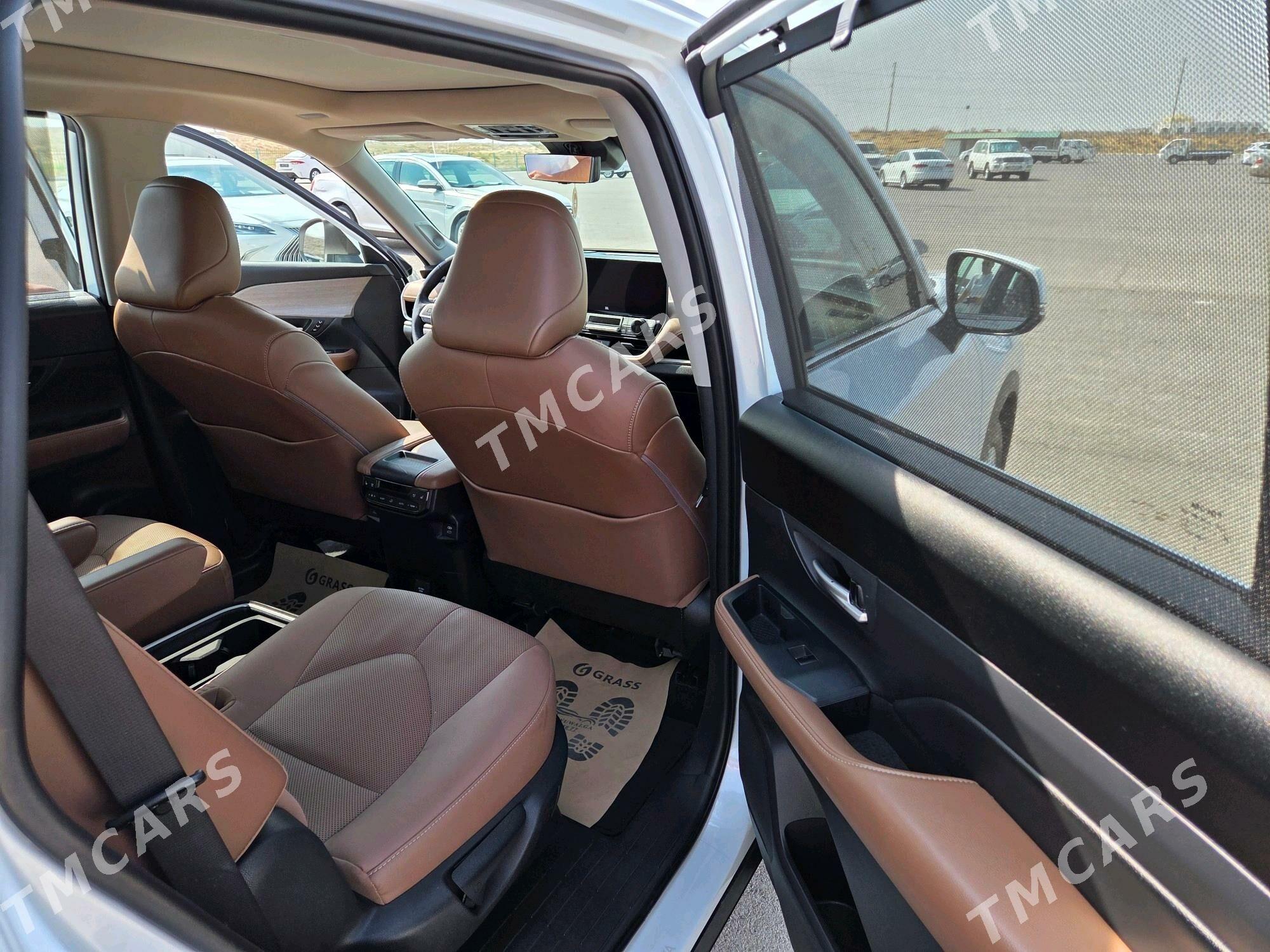 Toyota Grand Highlander 2023 - 900 000 TMT - Ашхабад - img 5