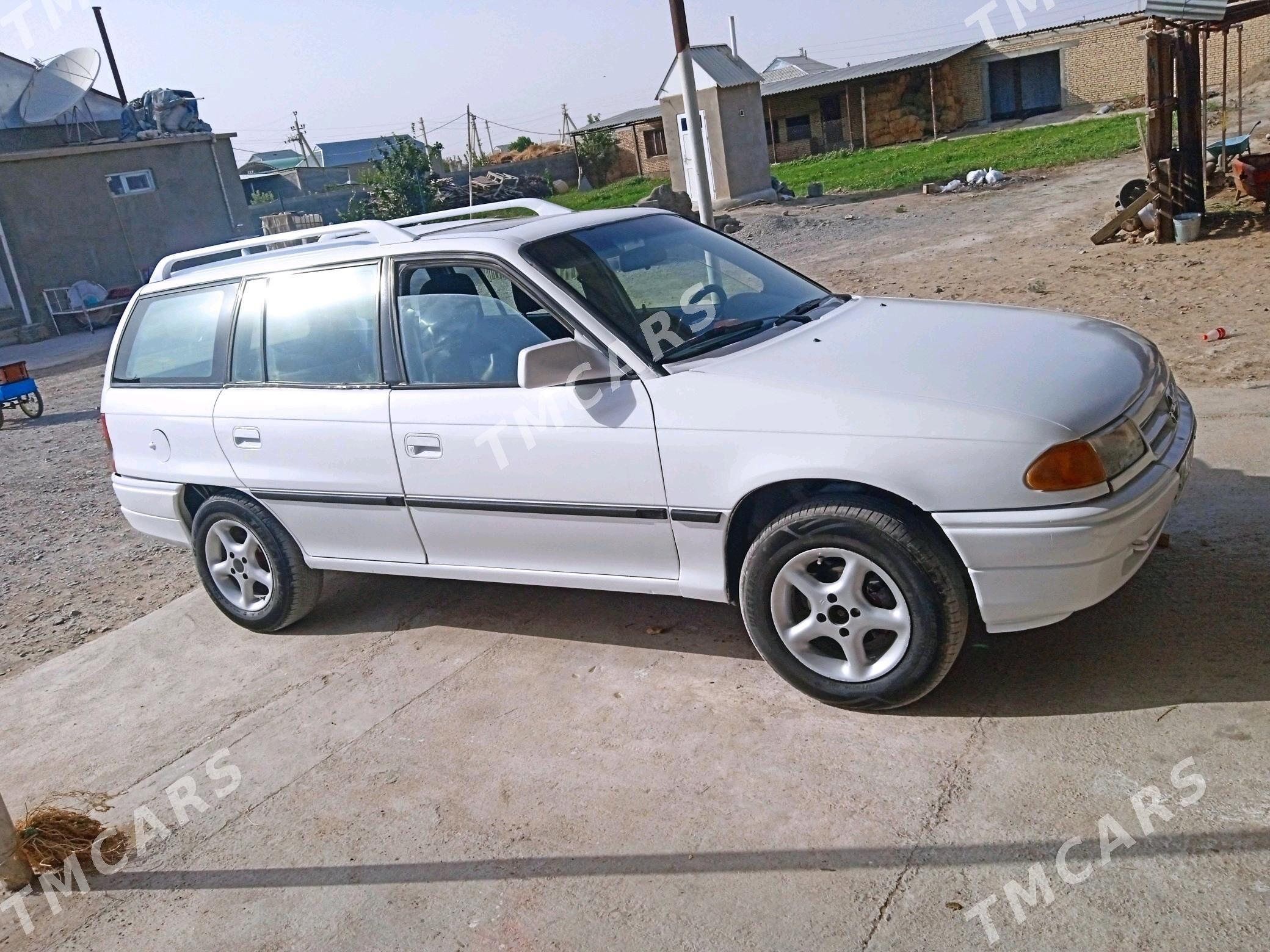 Opel Astra 1993 - 36 000 TMT - Гёкдепе - img 3