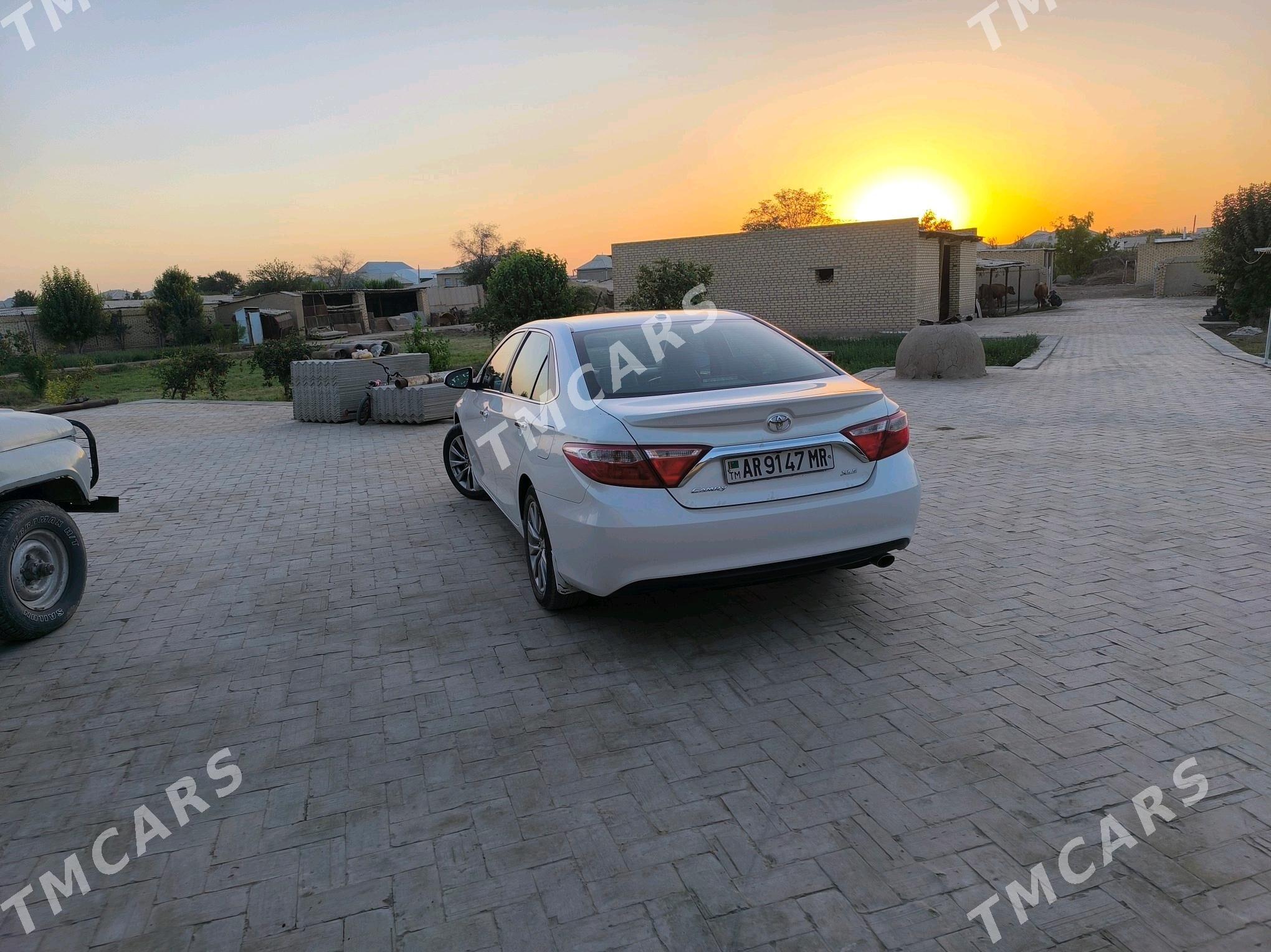 Toyota Camry 2017 - 299 000 TMT - Baýramaly - img 3